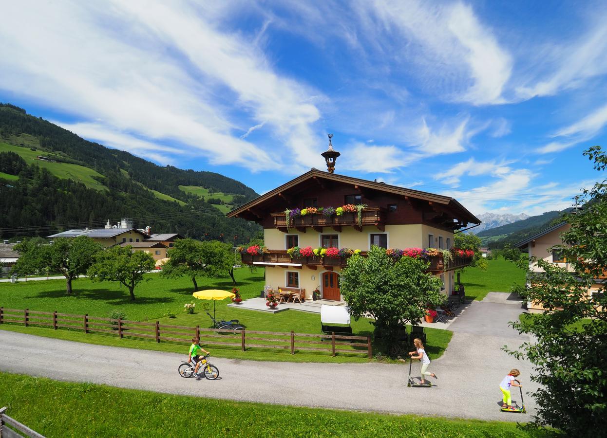 فيلا Bio-Bauernhof Reiterhof سانكت يوهان ايم بونغ المظهر الخارجي الصورة